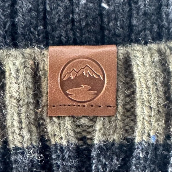 Wind River Heritage Wool Blend Cuffed Toque Beanie NWT - Picture 2 of 5